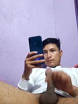 EduardoEspinoza12 online show from September 12, 2025, 10:31 pm