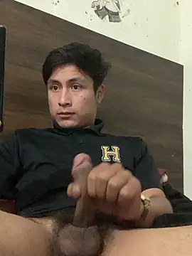 Snapshot of EduardoEspinoza12 chatting on June 14, 2026, 7:53 am EduardoEspinoza12 online show from June 14, 2026, 7:53 am