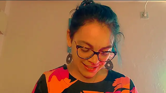 Snapshot of Ju-Hot chatting on February 28, 2026, 1:22 pm Ju-Hot online show from February 28, 2026, 1:22 pm