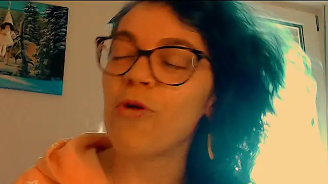 Snapshot of Ju-Hot chatting on March 2, 2026, 2:46 pm Ju-Hot online show from March 2, 2026, 2:46 pm