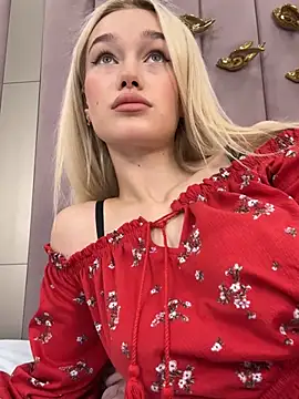 KristinaDane online show from March 19, 2025, 3:41 am