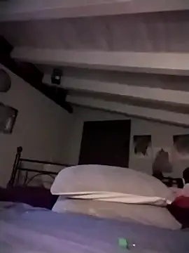 Snapshot of divinaerotica chatting on November 16, 2025, 2:55 pm divinaerotica online show from November 16, 2025, 2:55 pm