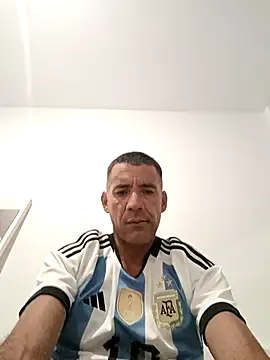 Snapshot of juanignacioargentino chatting on July 7, 2026, 11:19 pm juanignacioargentino online show from July 7, 2026, 11:19 pm