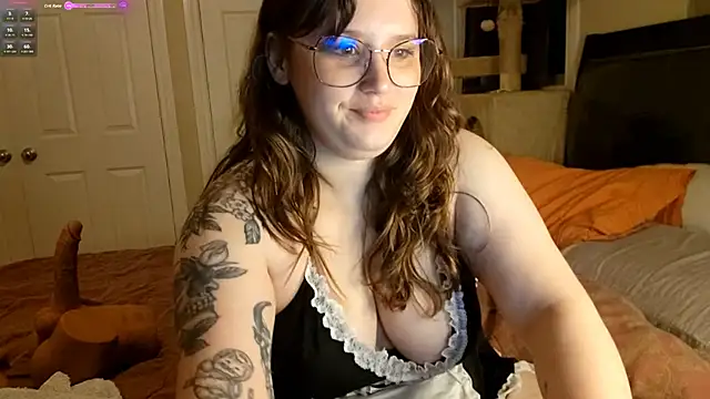 MrsJess online show from October 13, 2025, 2:35 am