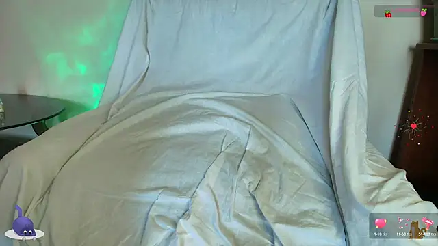 ChubbyCharm online show from April 19, 2026, 10:38 am