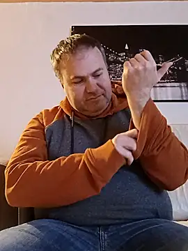 Pourleplasirs online show from March 9, 2025, 10:30 pm