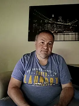 Pourleplasirs online show from June 8, 2026, 9:59 pm