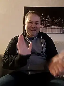 Pourleplasirs online show from February 15, 2025, 10:21 pm