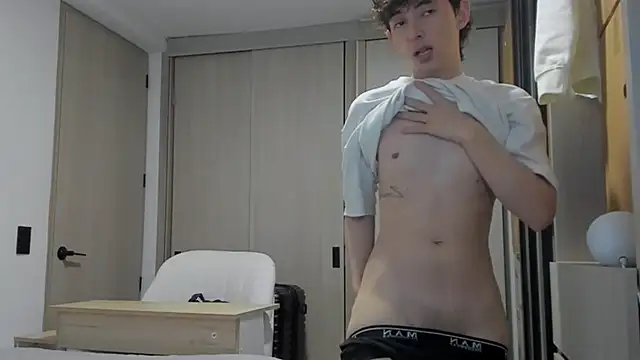 miketwink online show from September 25, 2025, 10:38 pm