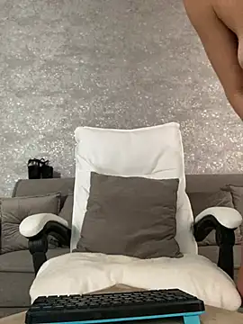 LillySquirtShot online show from April 2, 2026, 11:22 pm