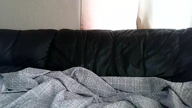 Troyt87 online show from March 22, 2025, 10:48 pm