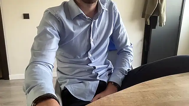 bullyboyy online show from September 16, 2025, 8:15 am