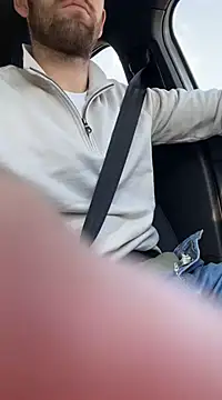 bullyboyy online show from February 26, 2025, 2:05 pm