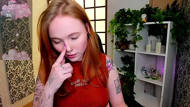 Maya Light online show from February 24, 2025, 5:00 am