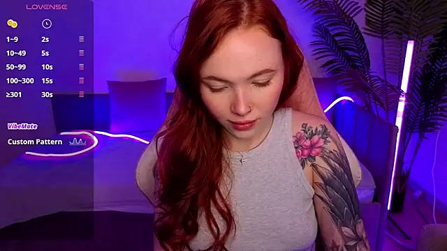 Maya Light online show from November 19, 2025, 1:49 am