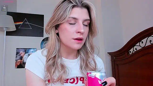 heartseduction online show from October 26, 2025, 7:53 am