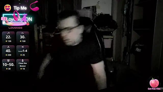 Usame como quieras online show from December 16, 2025, 1:10 am