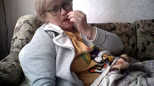 Snapshot of Mayya4321 chatting on April 25, 2026, 1:41 pm Mayya4321 online show from April 25, 2026, 1:41 pm