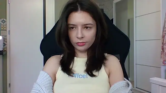 LariceSexy online show from December 14, 2025, 1:28 pm