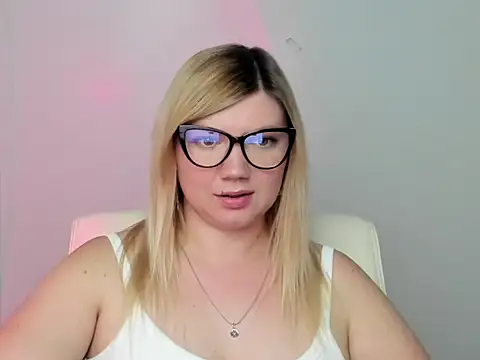 Lola moree online show from September 18, 2025, 11:57 am