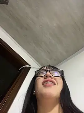 Melody rousse  online show from March 20, 2025, 11:12 pm