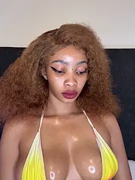 ZinaFreak online show from October 20, 2025, 7:14 pm