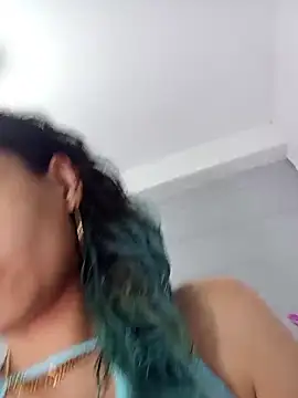 Ariasmithog online show from January 6, 2026, 5:00 am