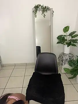 meli ortiz  online show from January 13, 2026, 2:32 pm