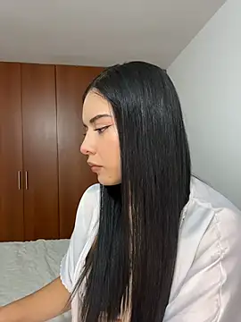 eileensophi online show from July 10, 2026, 2:00 am