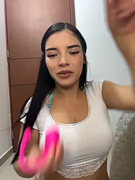 eileensophi online show from July 11, 2026, 2:23 am