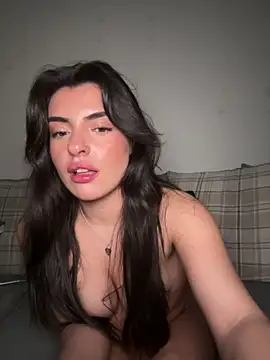 cute carly  online show from February 28, 2025, 10:28 pm