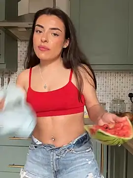 cute carly  online show from March 6, 2025, 4:07 pm