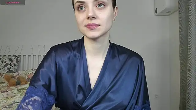 Hustle Babyy online show from September 14, 2025, 6:19 pm