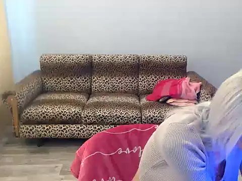 SexyBeatriice online show from October 3, 2025, 6:26 am