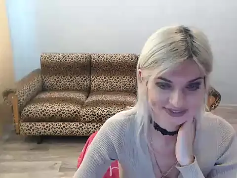 SexyBeatriice online show from December 5, 2025, 7:18 am