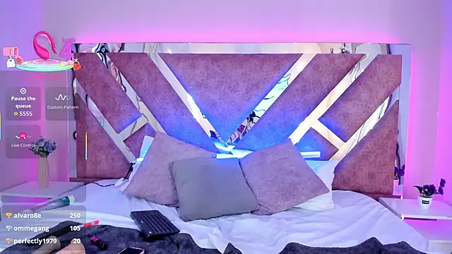 AliDiaz  online show from October 18, 2025, 7:43 am