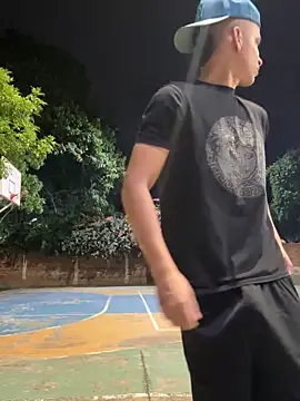 arevalo1124 online show from November 10, 2025, 5:01 am