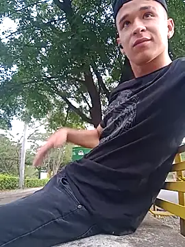 arevalo1124 online show from September 20, 2025, 9:42 pm