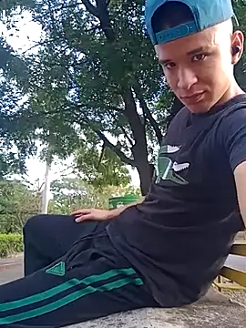 arevalo1124 online show from September 14, 2025, 9:48 pm