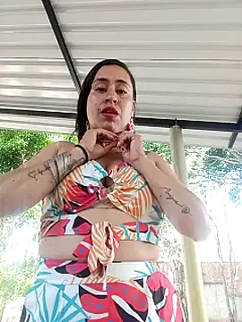 kamila lovee online show from October 13, 2025, 7:15 pm