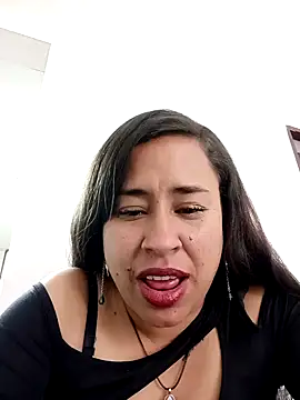 kamila lovee online show from October 1, 2025, 6:56 pm