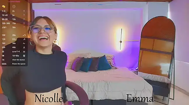  Emma11 online show from March 18, 2025, 7:44 pm