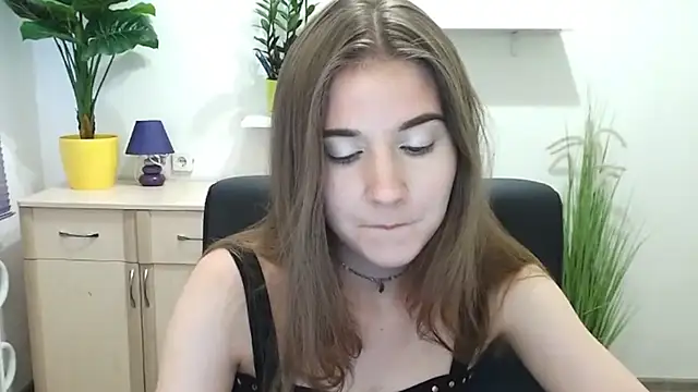 LeeXo online show from March 14, 2025, 1:37 am
