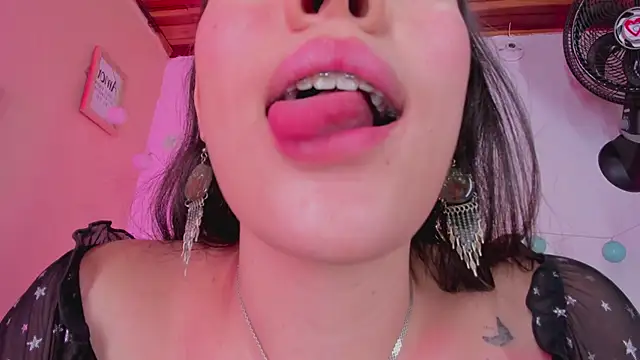 Nalia adams online show from March 1, 2025, 4:44 pm