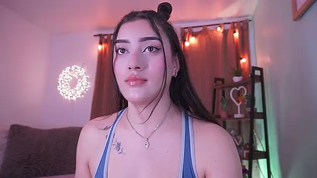 Nalia adams online show from October 10, 2025, 3:02 pm