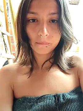 Maiden-Hot online show from November 2, 2025, 1:05 pm