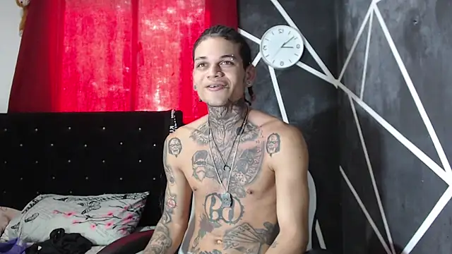 Snapshot of hot_man05 chatting on October 3, 2025, 6:42 pm hot man05 online show from October 3, 2025, 6:42 pm