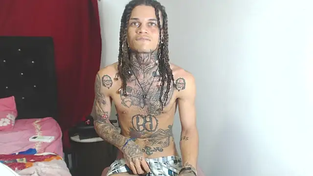 Snapshot of hot_man05 chatting on March 16, 2025, 11:38 am hot man05 online show from March 16, 2025, 11:38 am