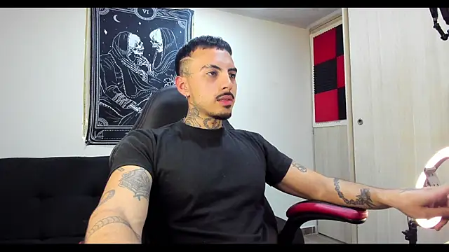 Snapshot of scockpion__ chatting on March 3, 2025, 8:08 am scockpion online show from March 3, 2025, 8:08 am