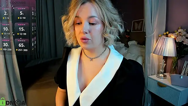 Nikki Kai online show from September 23, 2025, 12:28 am